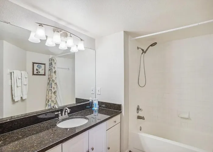 Palms- Unit 102 Clearwater Beach