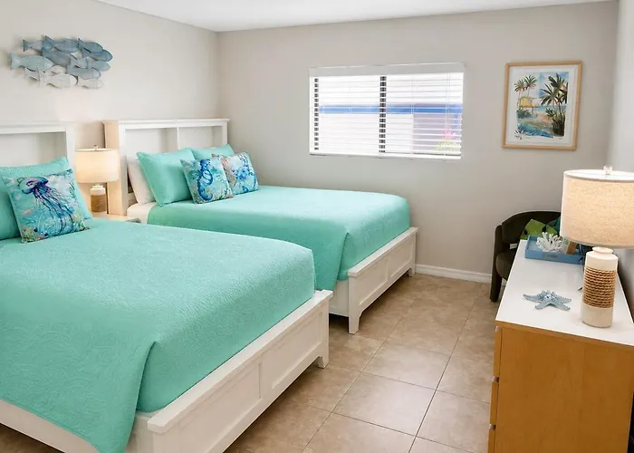 Aparthotel Palms- Unit 102 3*